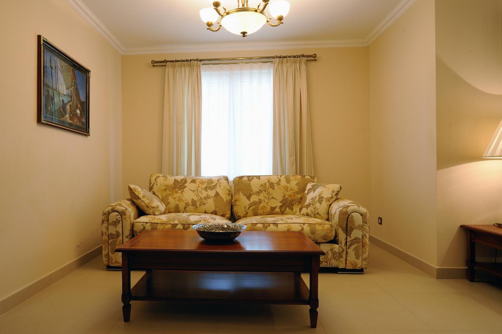 Hotel Solitudo Uble ภายนอก รูปภาพ