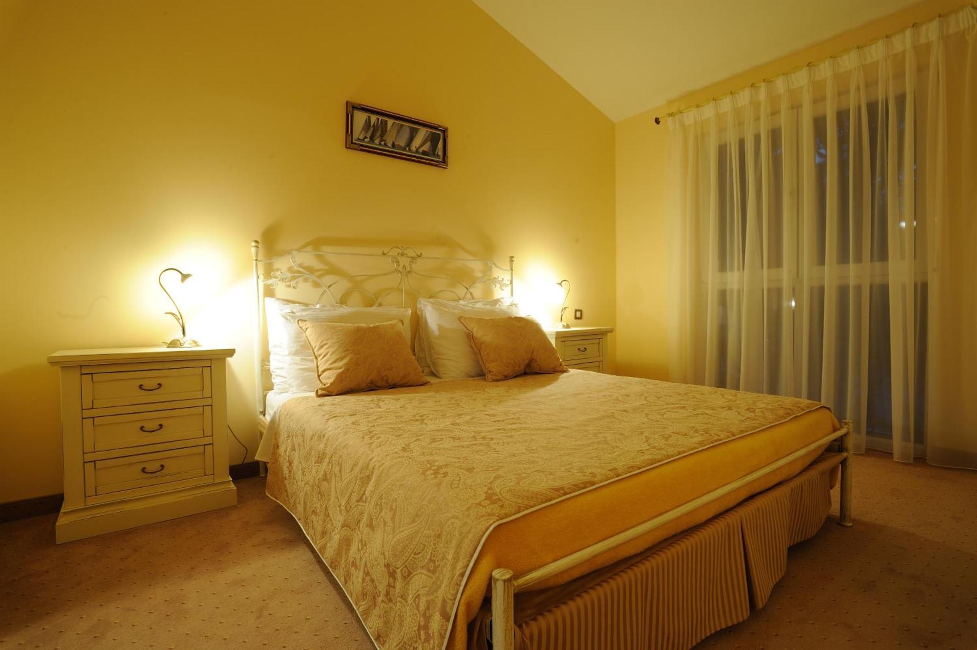 Hotel Solitudo Uble ภายนอก รูปภาพ